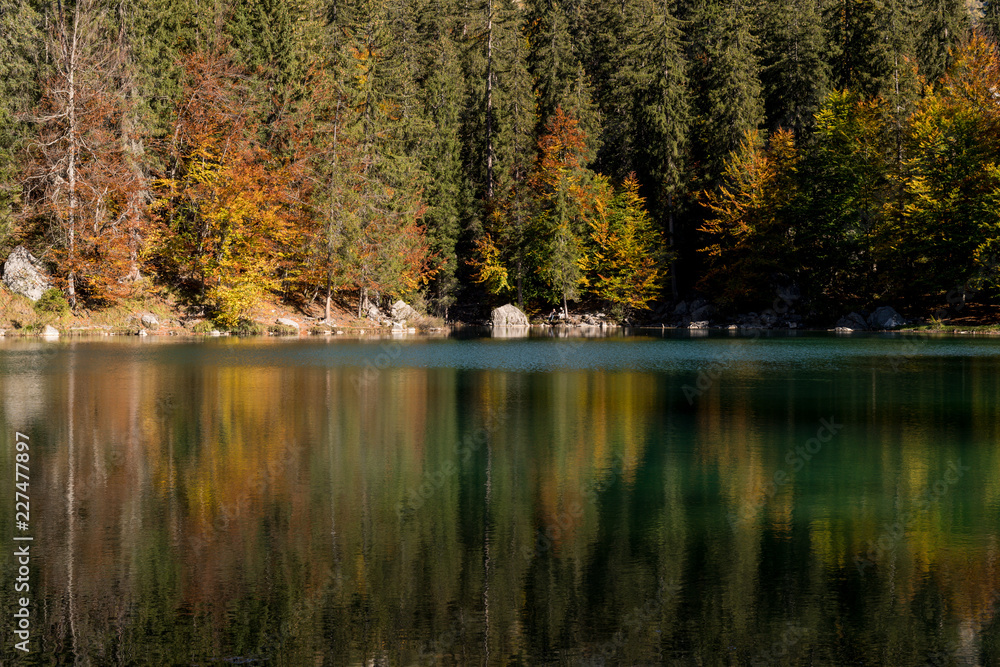Obraz premium Lac Vert 11/10/2018