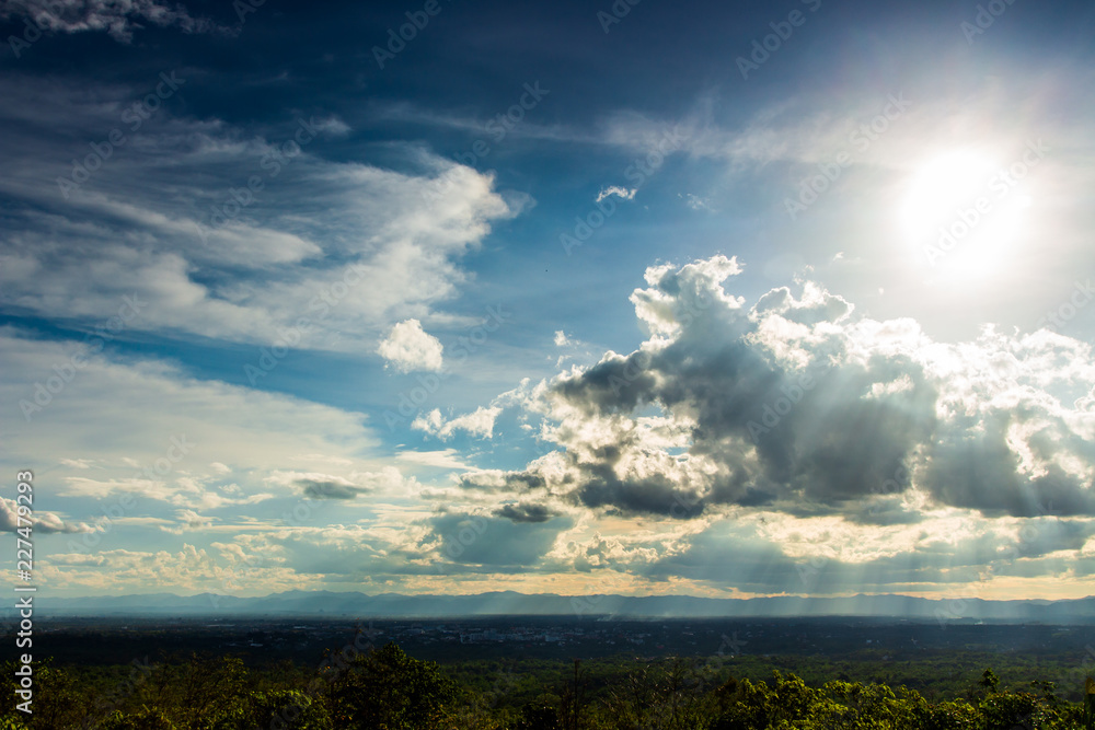 Obraz premium colorful dramatic sky with cloud at sunset.