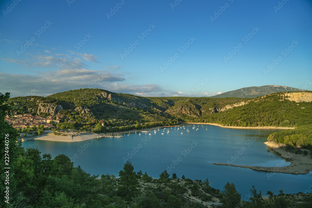 Bauduen am Lac du Sainte Croix am Gorges du Verdon in der Provence