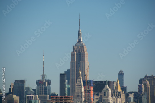 New York City skyline with Manhattan seen from Brooklyn on a clear winter day © Mark Hunter