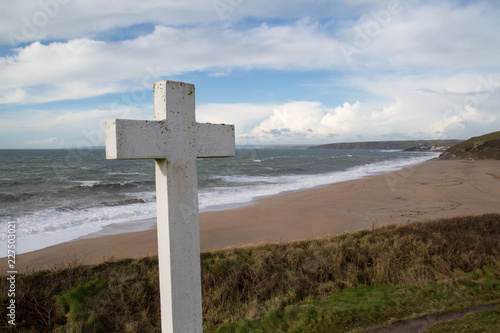The cross near loe bar in cornwall england uk near the coast 
