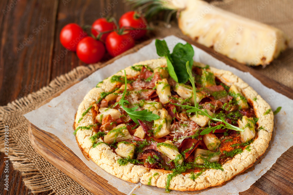 Healthy food, gluten free hawaiian paleo pizza Healthy food, gluten free hawaiian paleo pizza