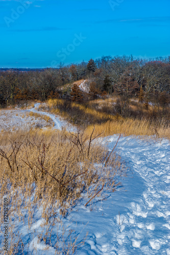 Winter trail © David Hankins
