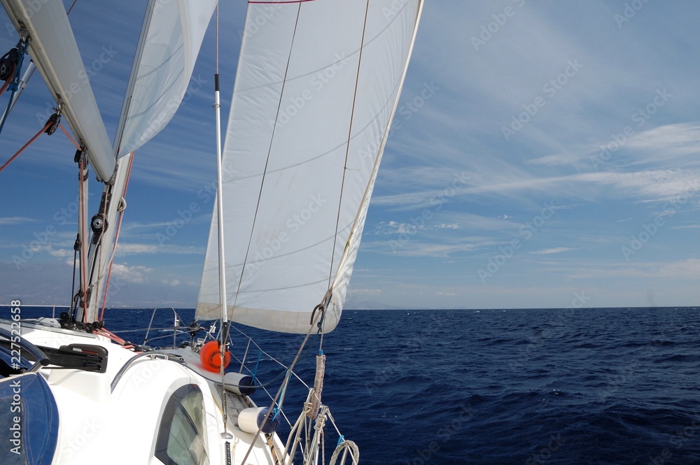 Obraz premium sailing on the sea