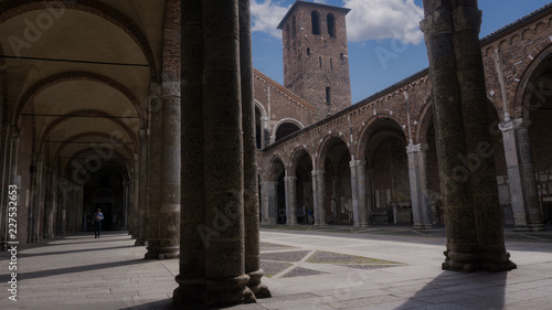 Basilica Milano Italy Catholic Church Architecture