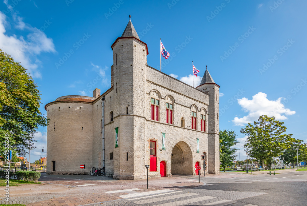 Obraz premium Kruispoort, old city gate of Bruges, Belgium.