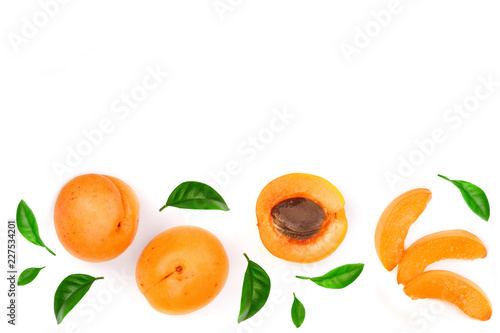 Stampa su tela Apricot fruits with leaves isolated on white background with copy space for your text