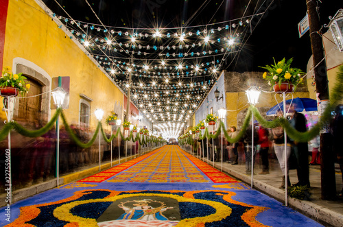 tapete de aserrin en festividad de Tlaxcala Mexico, tapetes monumentales photo