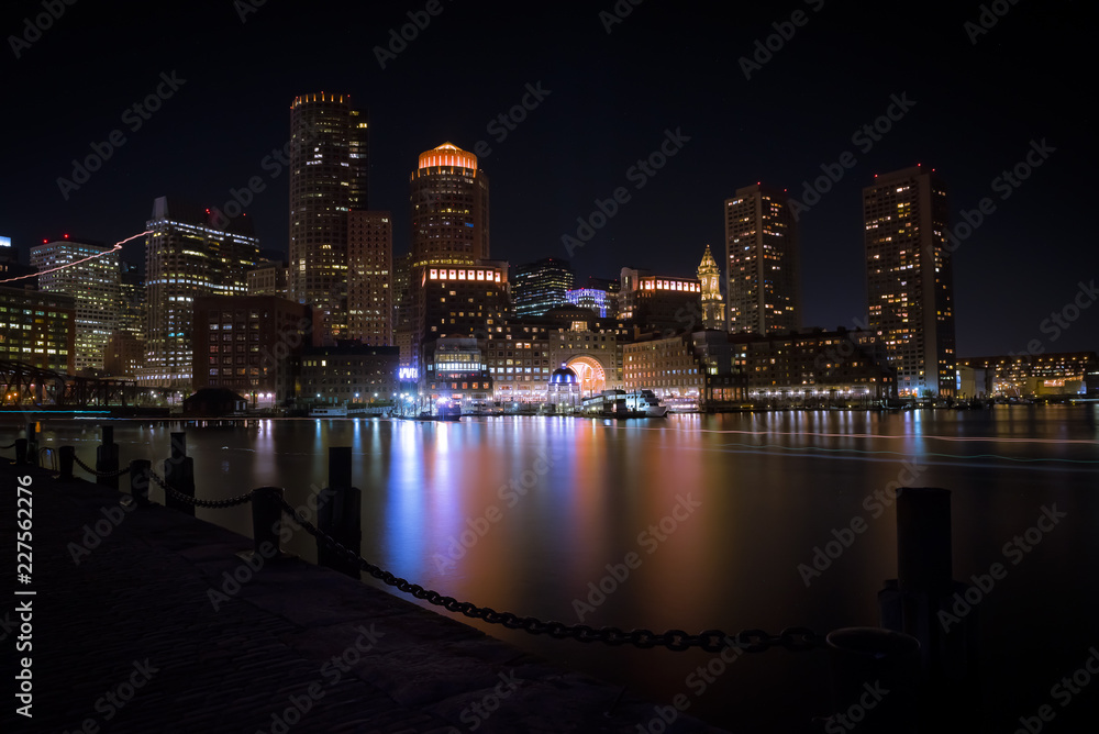 Fototapeta premium Boston harbor at night