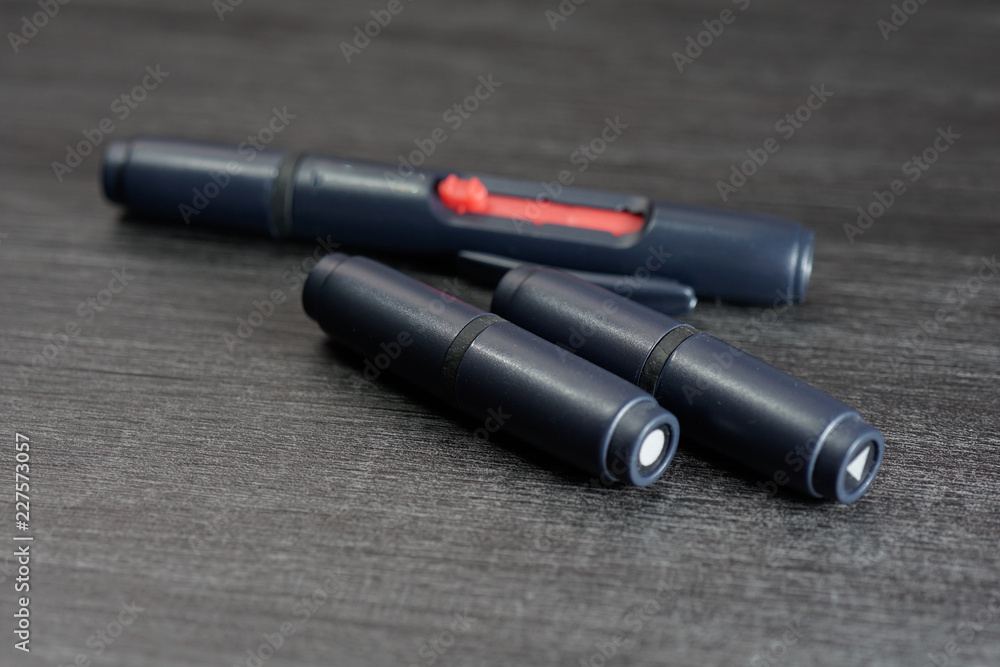 camera lens cleaner pen with carbon tip camera lens cleaner pen with carbon tip