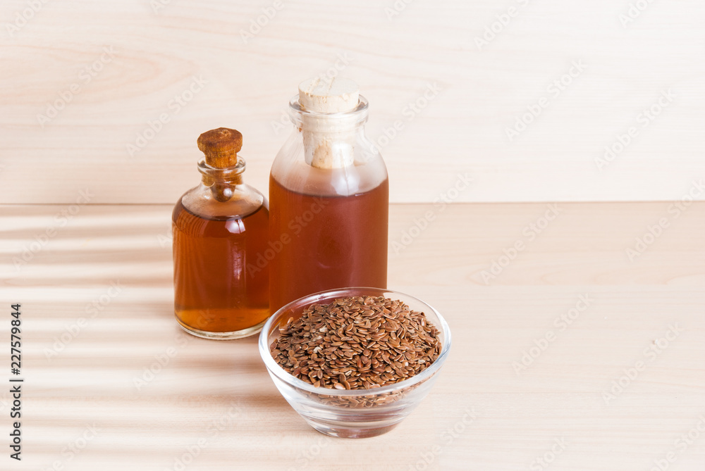 Organic flax seeds - Linum usitatissimum Organic flax seeds - Linum usitatissimum