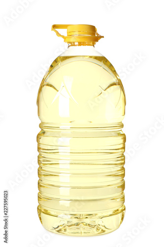 Fototapeta Naklejka Na Ścianę i Meble -  Plastic bottle of oil on white background