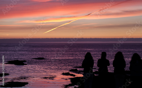 Sunset Sky Gazing with Friends © Ossie
