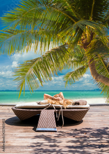 Woman at the luzury tropical resort © Netfalls