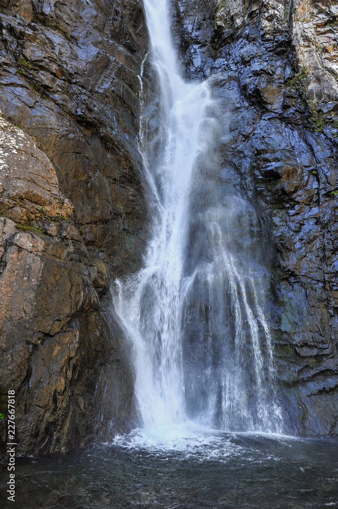 Fototapeta premium Gveleti Big Waterfalls near Kazbegi, Giorgia 