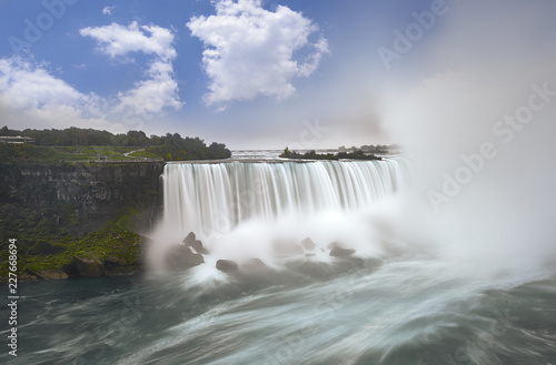 Niagara falls . Long exposure