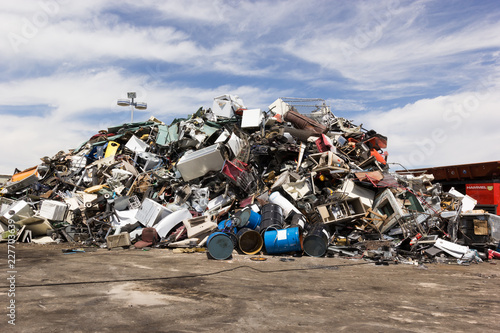 Obraz na plátne Metal junk pile