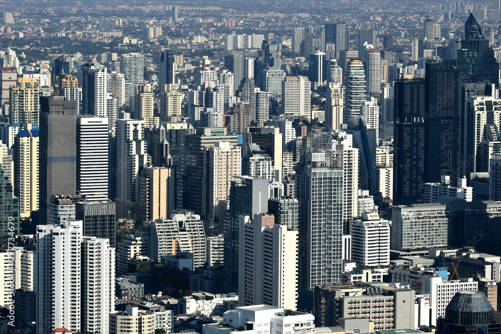 Naklejka premium Aerial view of contemporary modern building in Bangkok cityscape