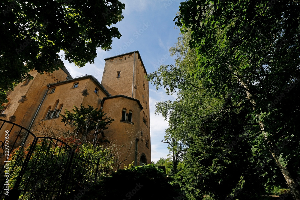 Fototapeta premium Neue Hakeburg