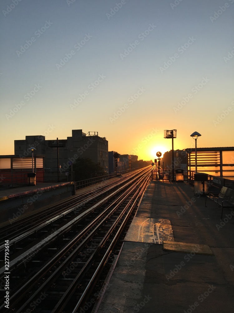 Fototapeta premium Lever de soleil sur Brooklyn