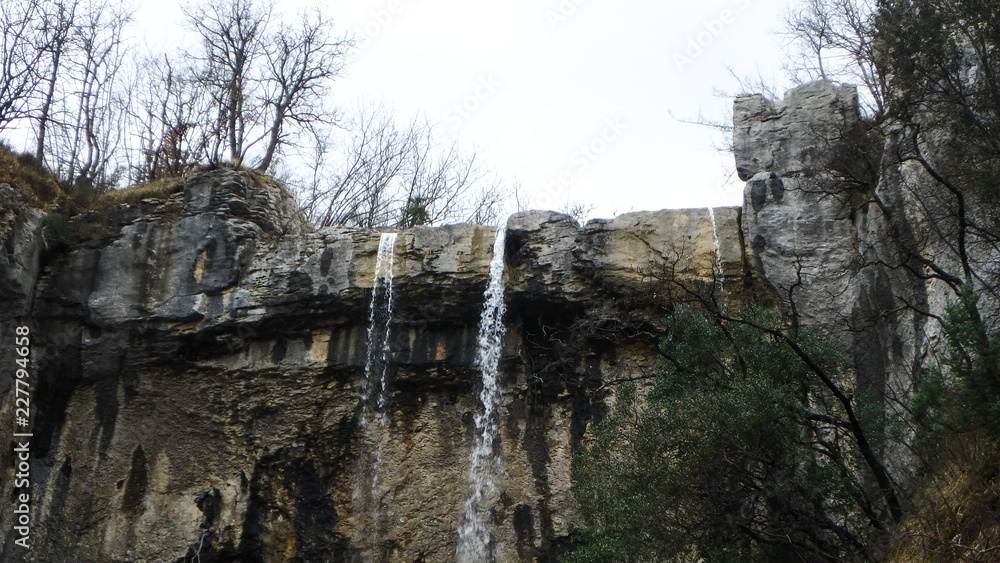 Benkovski Waterfall (Benkovski slap kod Pićana, Istra) is a favourite tourist destination in Istria. The waterfall is around 18-meters high. Benkovski Waterfall (Benkovski slap kod Pićana, Istra) is a favourite tourist destination in Istria. The waterfall is around 18-meters high.