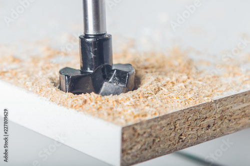 Fotografia forstner milling cutter in work