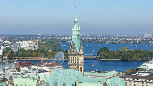 Blick auf Hamburg und die Alster, von oben
