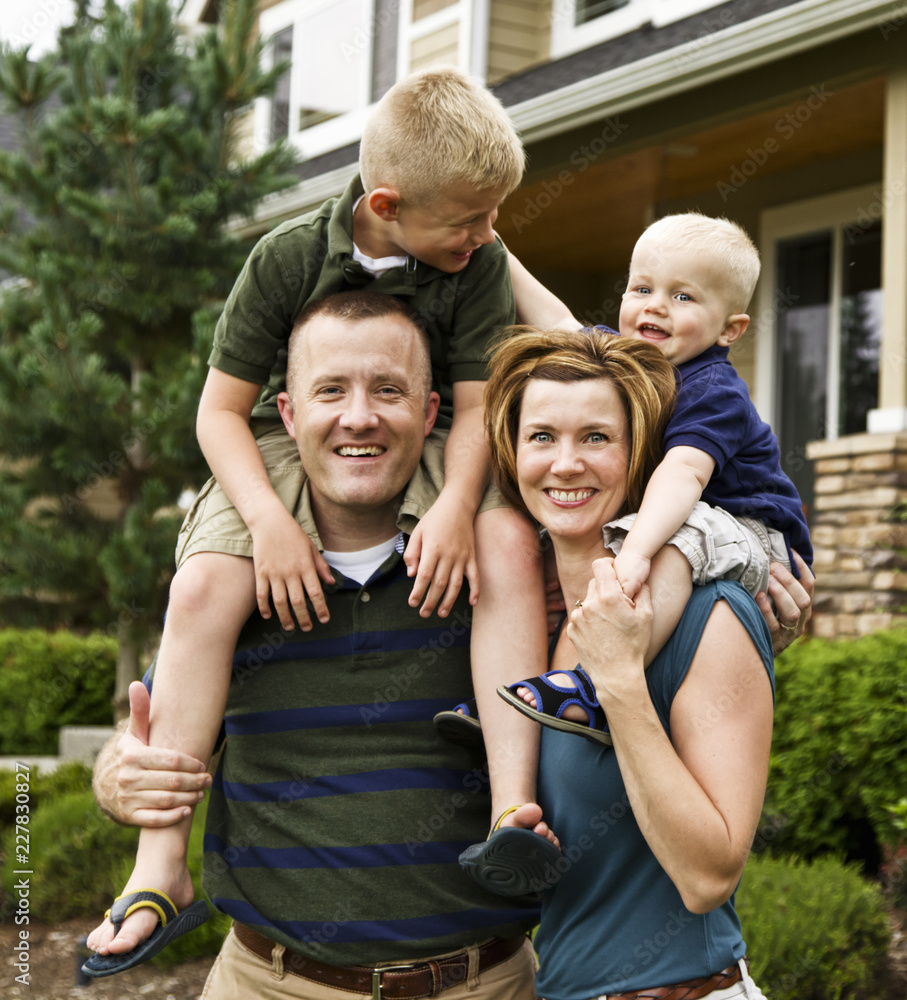 Obraz premium Happy family at home