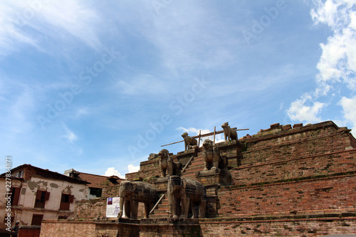 The details of broken temples around Bhaktapur Durbar Square (under reconstruction)