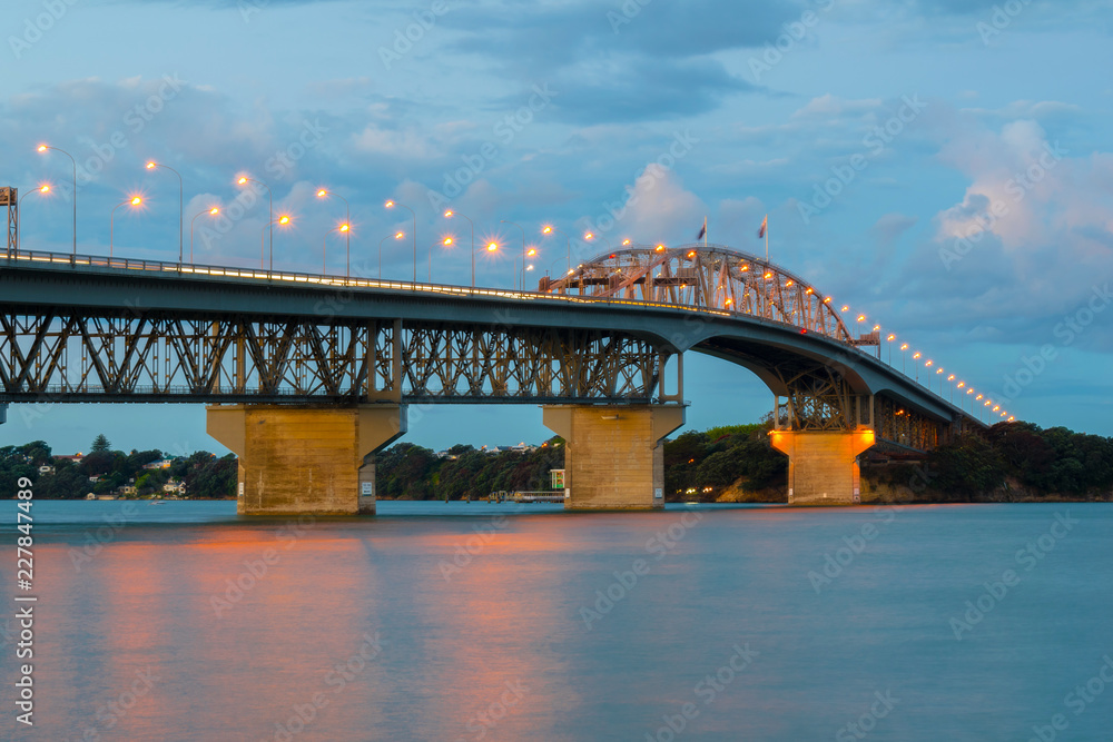 Obraz premium View to Harbour Bridge Auckland, New Zealand; It's an Iconic Landmark in Auckland