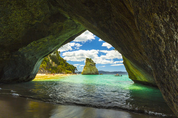 Poster Cathedral Cove Te Hoho Rock door rotsboog  © Rangkong