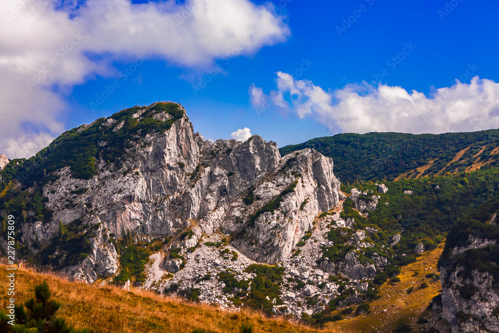 Fototapeta premium Enjoy the colors over mountains and valleys.