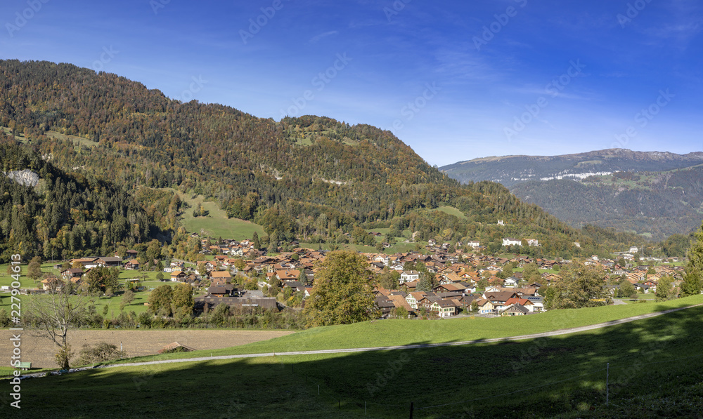 Wilderswil kleines Dorf in der Schweiz