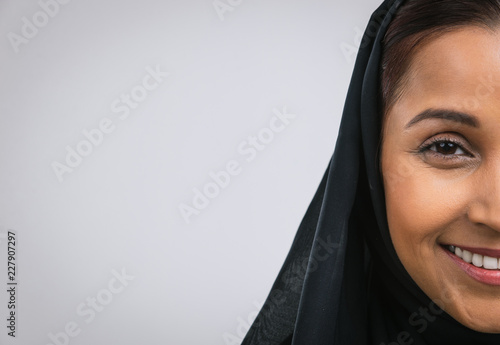 Photos Beautiful middle eastern woman wearing abaja
