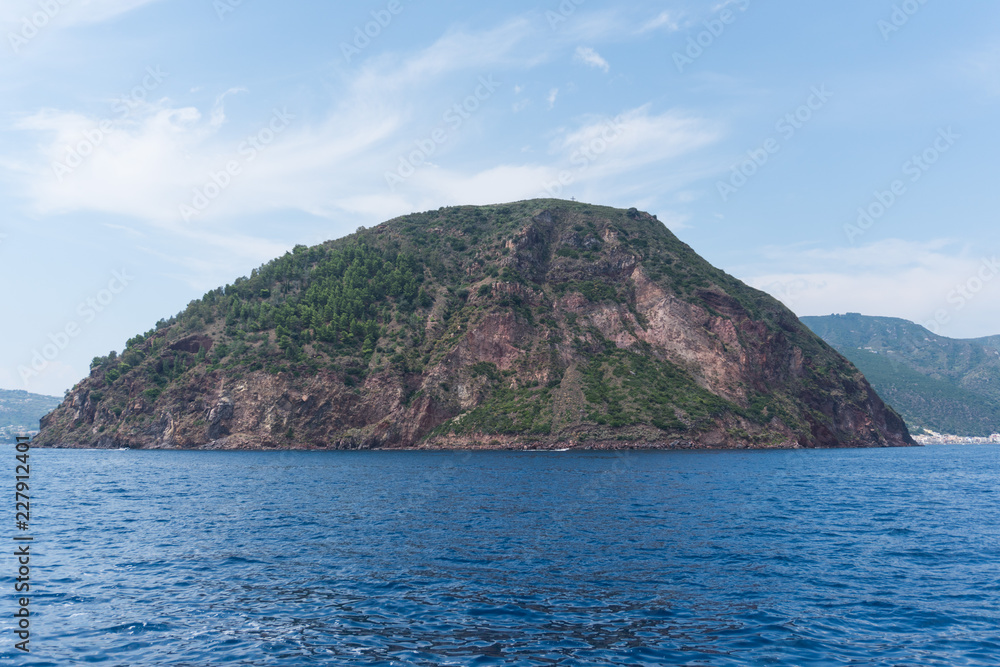 Holidays on the Mediterranean Sea in Italy Holidays on the Mediterranean Sea in Italy
