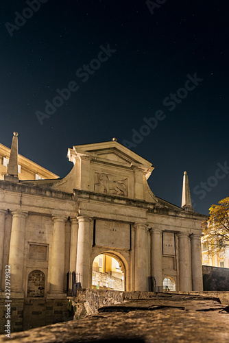 Bergamo alta di notte