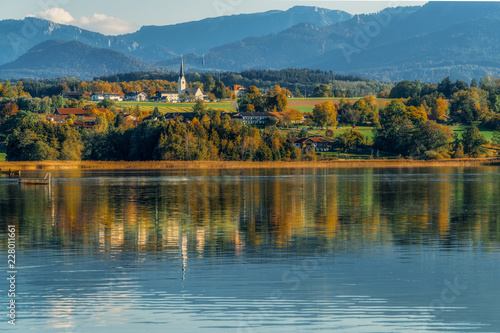 Simssee, calm autumn day 