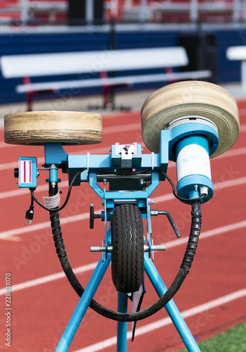 Fotografija Football throwing pitching machine