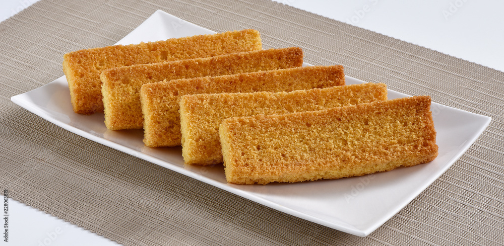 Seewans Cake Rusk for Tea Time Snacks Eggless Deliciously Crunchy Cake Rusk  Taste the Traditional Flavors of Cake Rusk Wholesome Ingredients (400 G) :  Amazon.in: Grocery & Gourmet Foods