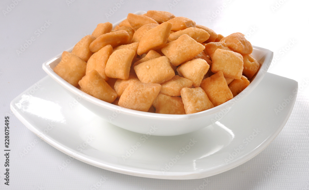 Shakar Para / Namak Para, a popular Indian snack enriched with carbofydrates and an instant source of energy as well. Shakar Para / Namak Para, a popular Indian snack enriched with carbofydrates and an instant source of energy as well.