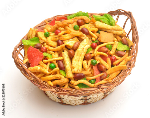 Special Mix nimco, a mixture of crispy & healthy peanut, chickpea, peas and potato sticks coated in spicy and yummy flavor.