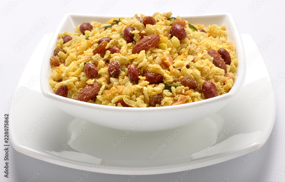 Sweet Chewda / Metha Chewra / Sweet Chivda, A sweet & salty nimco for every occasion Sweet Chewda / Metha Chewra / Sweet Chivda, A sweet & salty nimco for every occasion