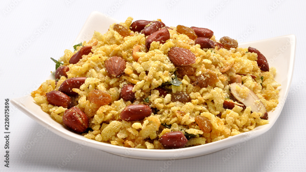 Sweet Chewda / Metha Chewra / Sweet Chivda, A sweet & salty nimco for every occasion Sweet Chewda / Metha Chewra / Sweet Chivda, A sweet & salty nimco for every occasion