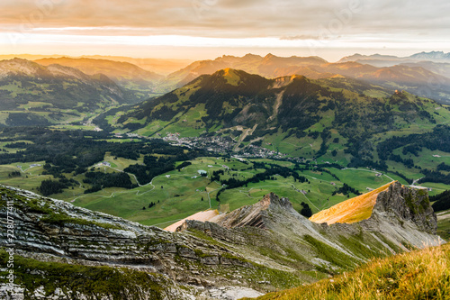 Berner Oberland, Schweiz, Alpen, Aussicht vom Brienzer Rothorn Richtung Sörenberg, Entlebuch, Luzern und Obwalden, Sonnenuntergang, Abendrot, Dämmerung 