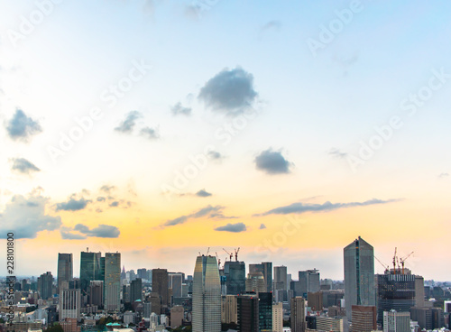 都市風景　夕方の東京