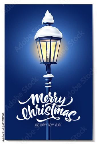 фотографія Vector realistic streetlight with snowcap new year