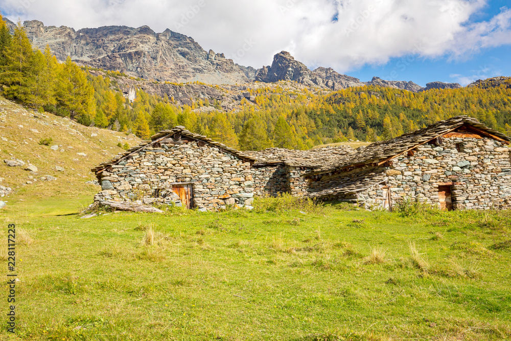 Antiche baite rurali in Valmalenco (IT) - Alpe dell'Oro
