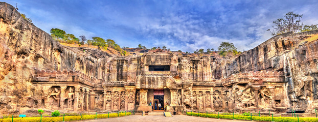 Wandcirkels India Kailasa tempel in Ellora grotten  © Leonid Andronov