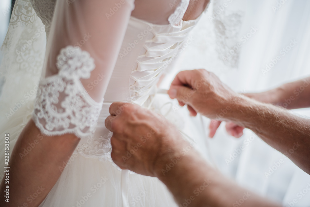 wedding day, tying wedding dress, bride in a wedding dress, dressing up a wedding dress, morning of the bride wedding day, tying wedding dress, bride in a wedding dress, dressing up a wedding dress, morning of the bride