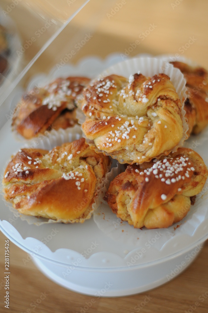cinamonroll cinamonroll
